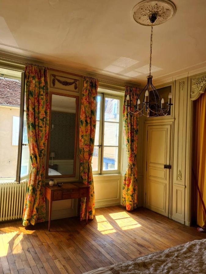 Maison Zola Bed & Breakfast Saint-Amand-Montrond Exterior photo