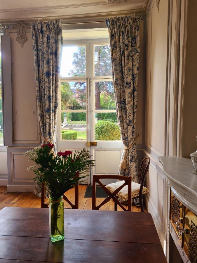 Maison Zola Bed & Breakfast Saint-Amand-Montrond Exterior photo